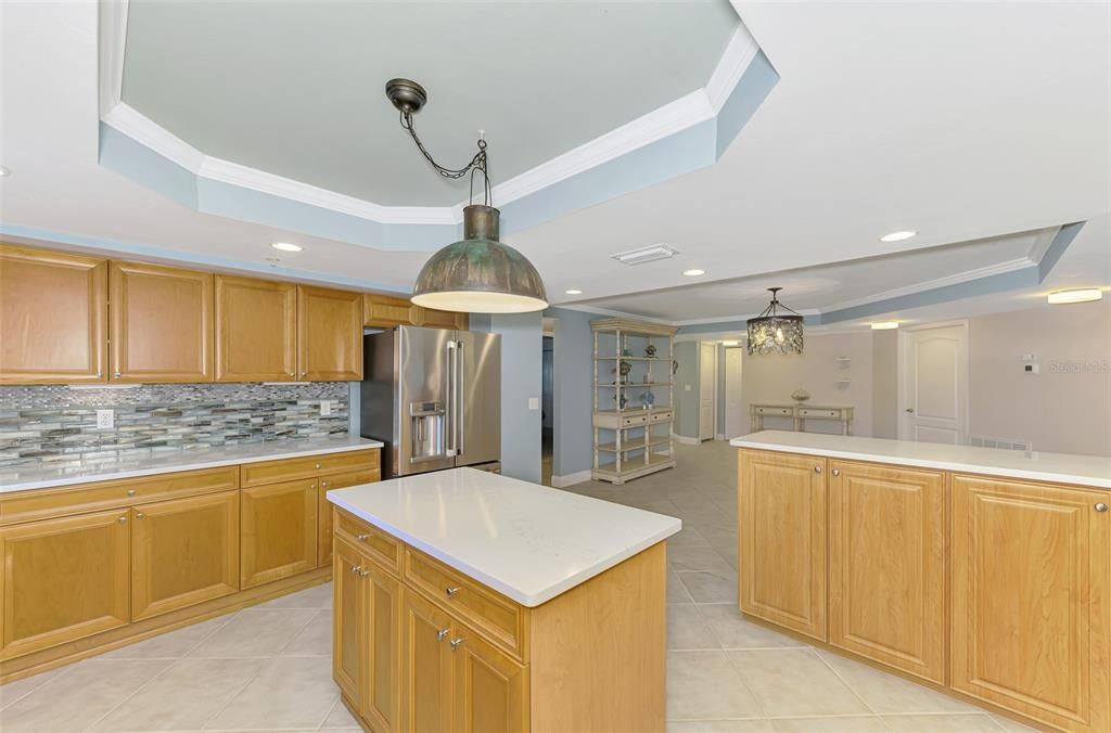 Active With Contract: $1,399,000 (3 beds, 2 baths, 2639 Square Feet)