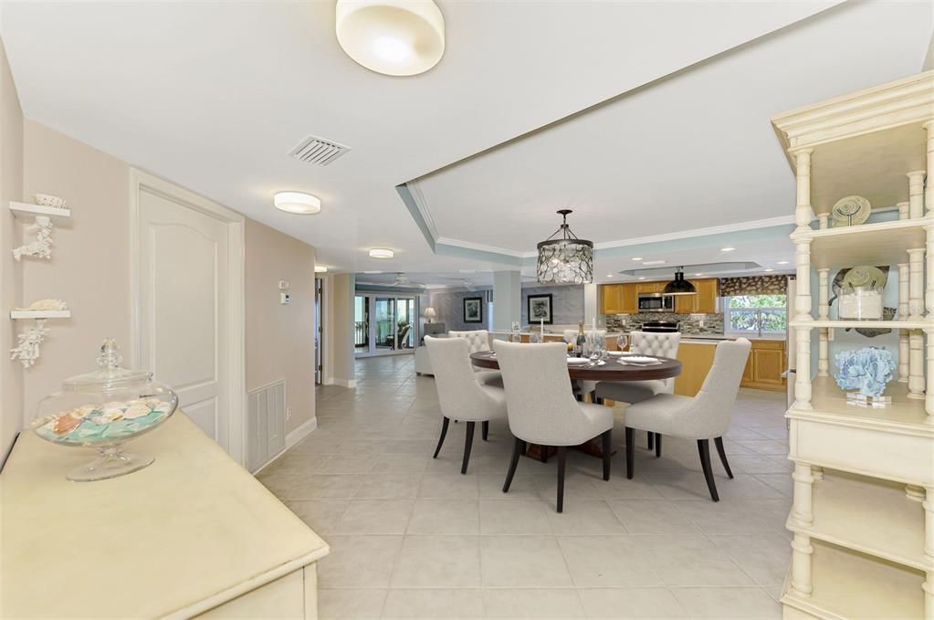 Active With Contract: $1,399,000 (3 beds, 2 baths, 2639 Square Feet)