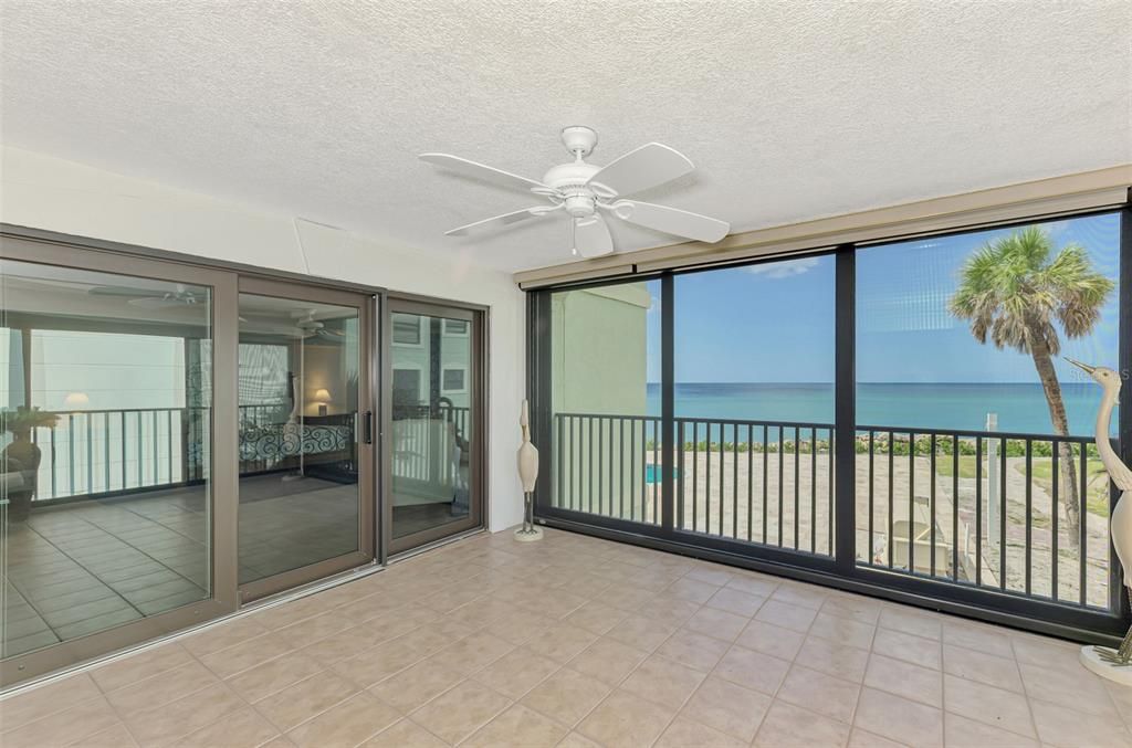 Active With Contract: $1,399,000 (3 beds, 2 baths, 2639 Square Feet)