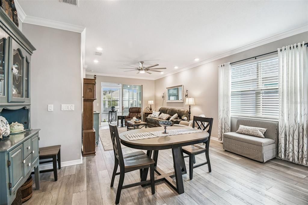 For Sale: $284,000 (2 beds, 2 baths, 1344 Square Feet)