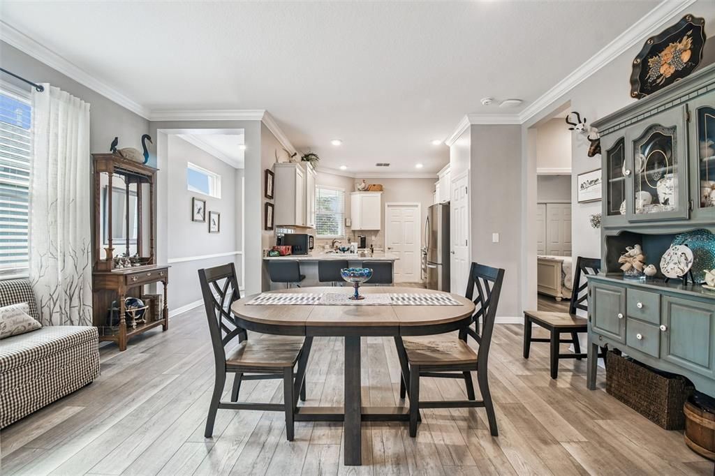 For Sale: $284,000 (2 beds, 2 baths, 1344 Square Feet)