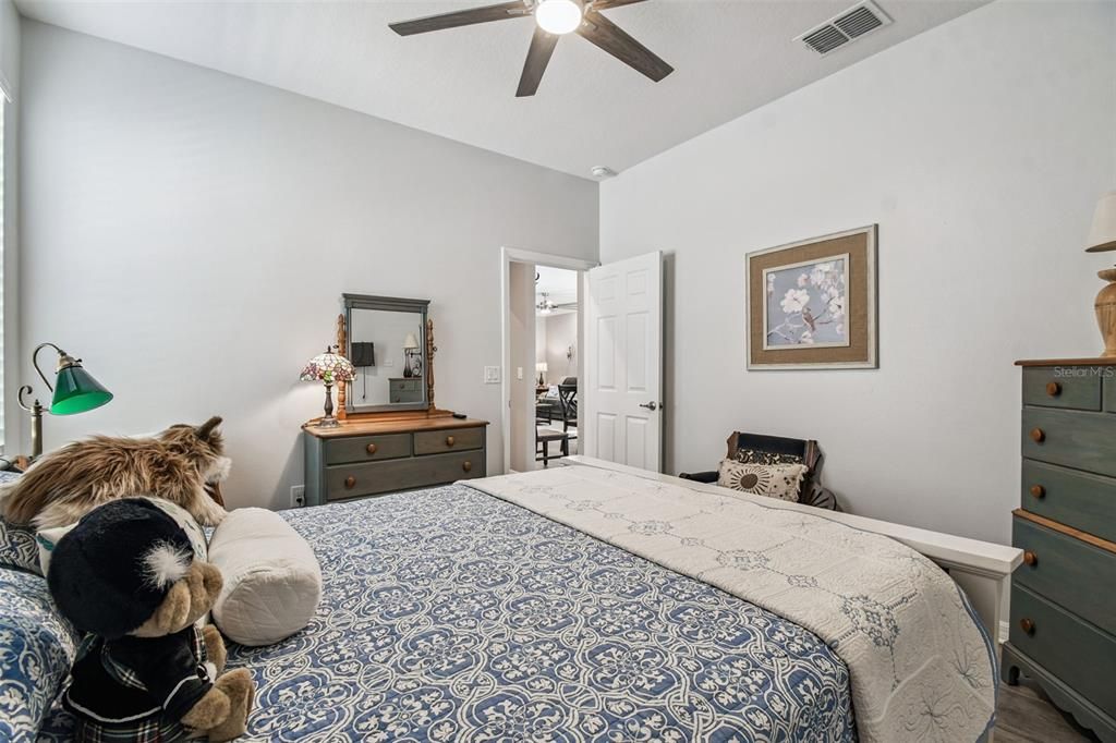 For Sale: $284,000 (2 beds, 2 baths, 1344 Square Feet)