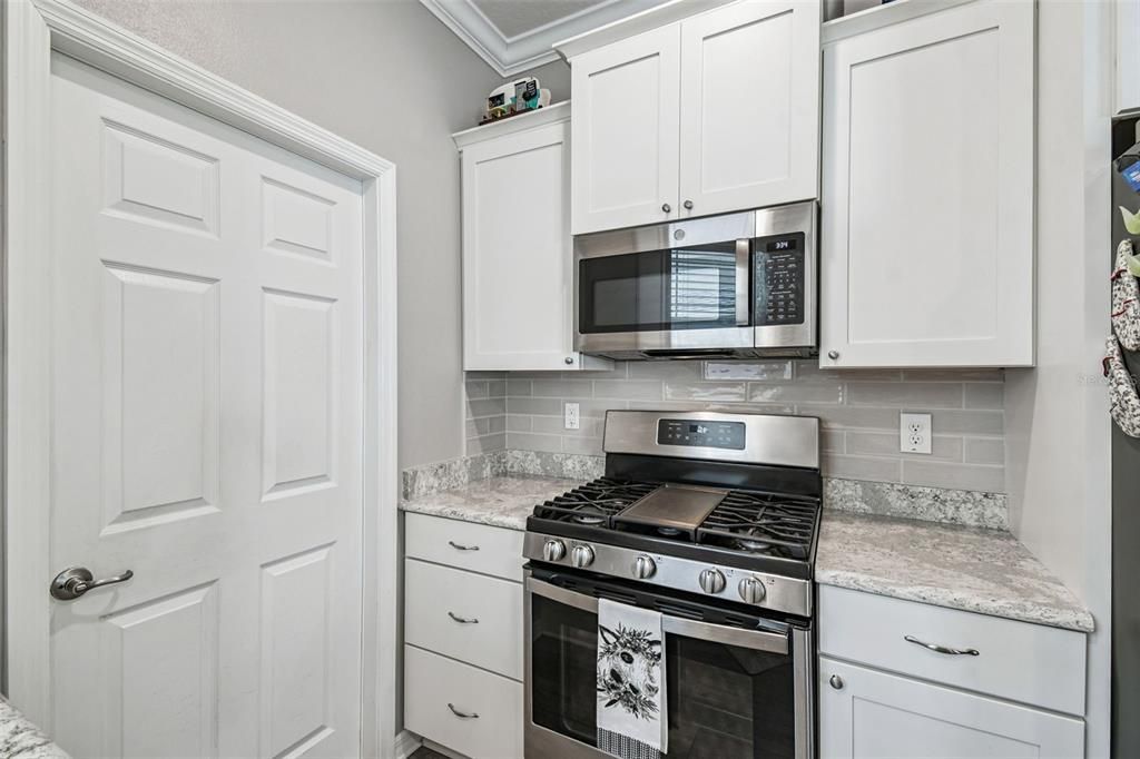 For Sale: $284,000 (2 beds, 2 baths, 1344 Square Feet)