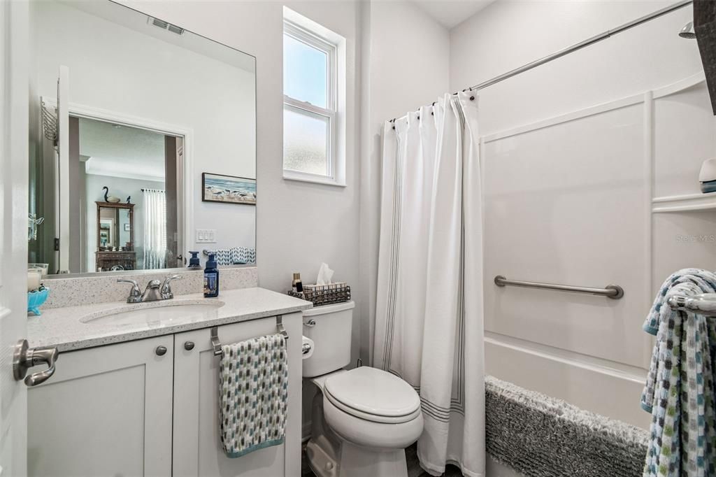 For Sale: $284,000 (2 beds, 2 baths, 1344 Square Feet)