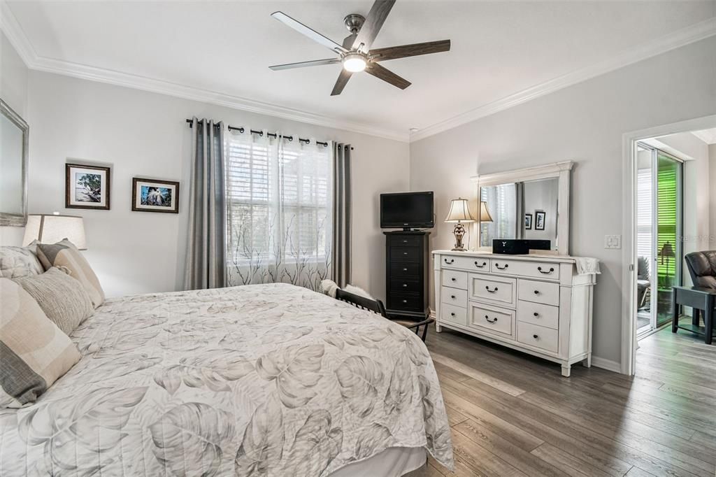 For Sale: $284,000 (2 beds, 2 baths, 1344 Square Feet)