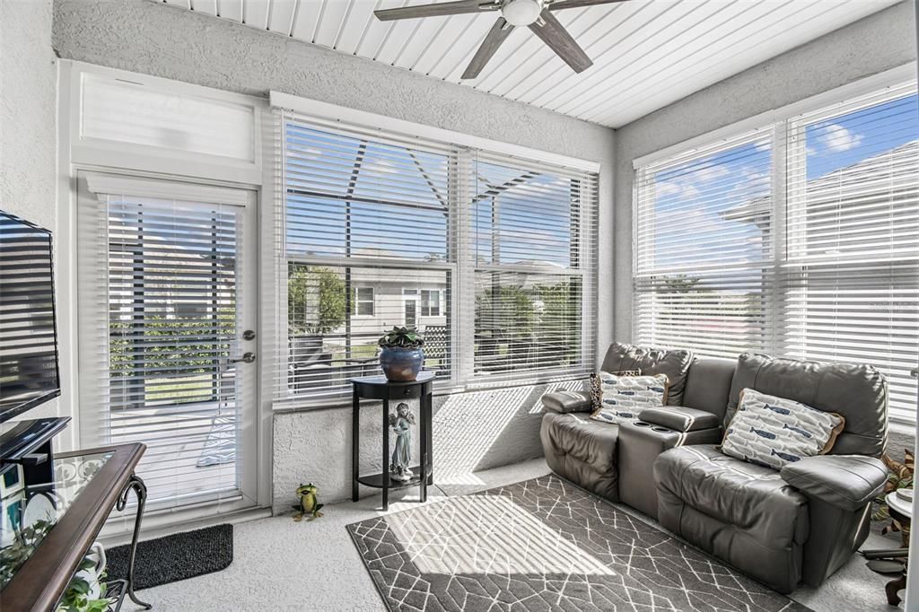 For Sale: $284,000 (2 beds, 2 baths, 1344 Square Feet)