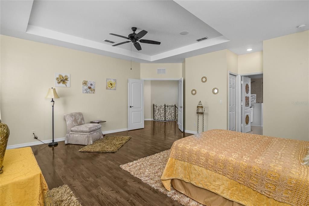 Active With Contract: $549,000 (6 beds, 4 baths, 3178 Square Feet)