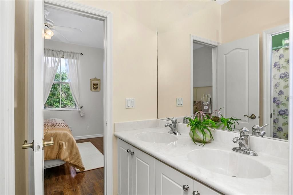 Active With Contract: $549,000 (6 beds, 4 baths, 3178 Square Feet)