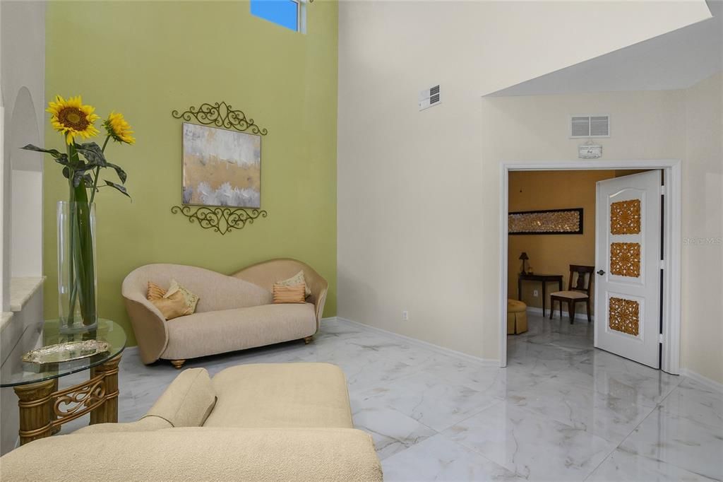 Active With Contract: $549,000 (6 beds, 4 baths, 3178 Square Feet)