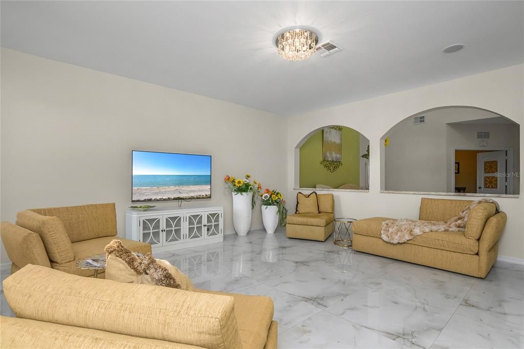 Active With Contract: $549,000 (6 beds, 4 baths, 3178 Square Feet)