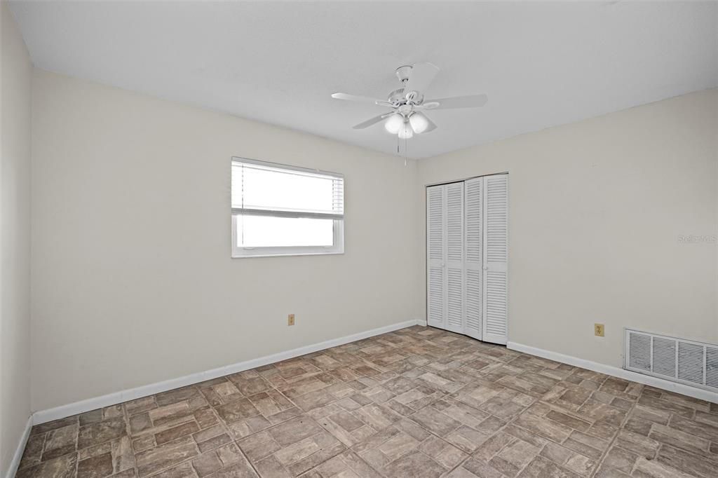 En Venta: $749,900 (4 camas, 2 baños, 2198 Pies cuadrados)