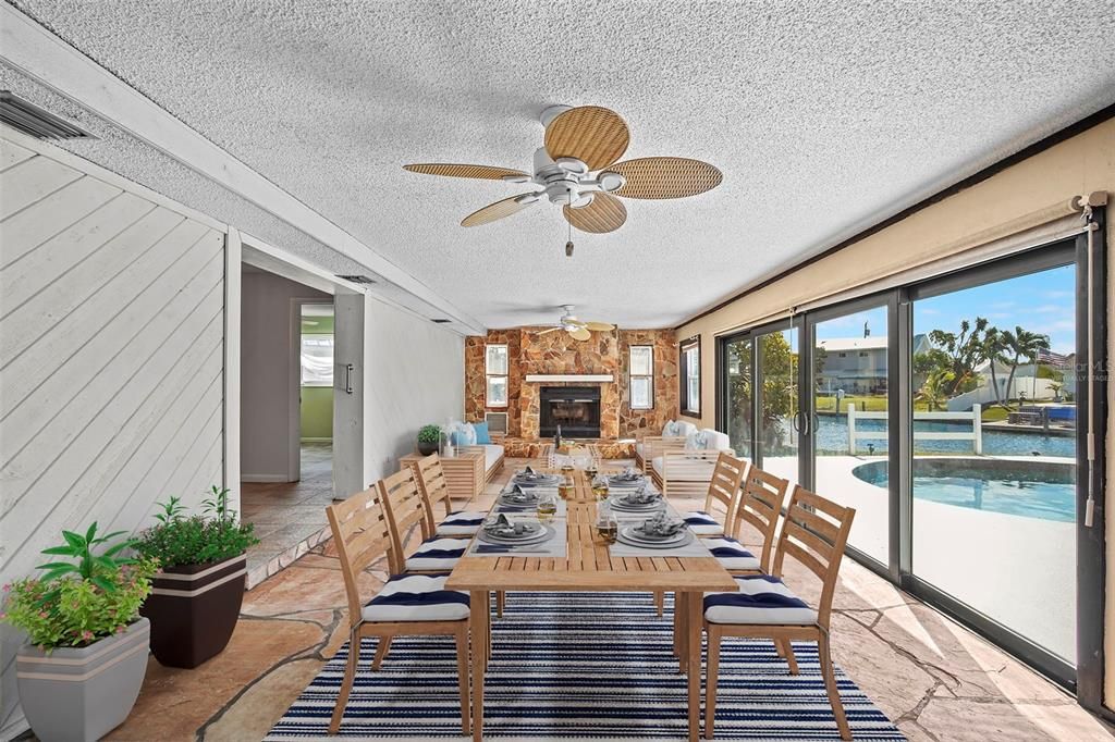 En Venta: $749,900 (4 camas, 2 baños, 2198 Pies cuadrados)