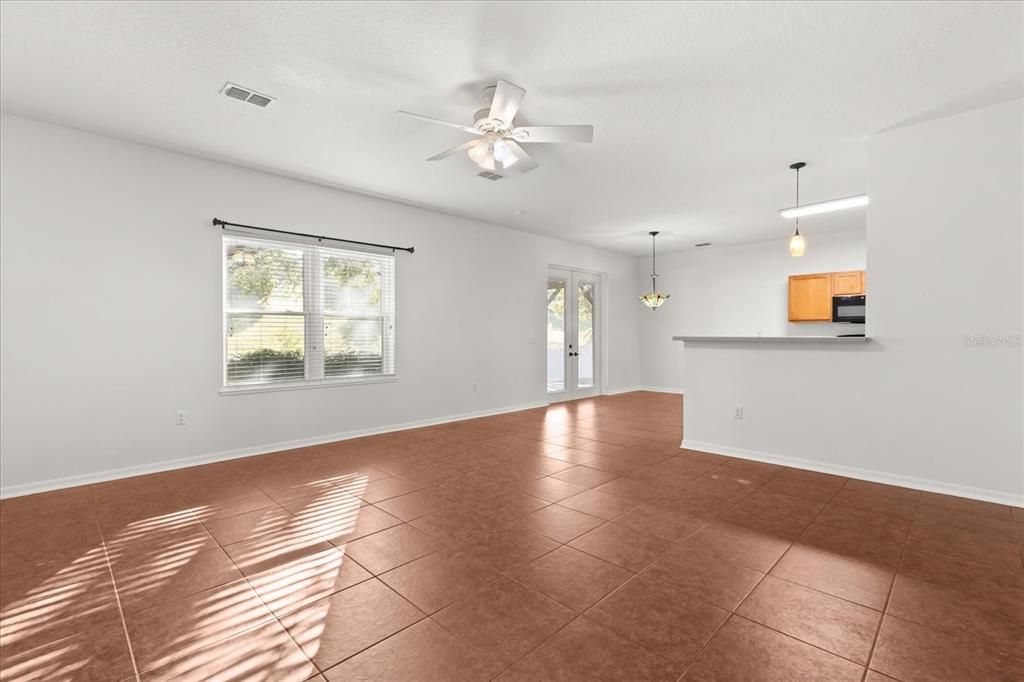 For Sale: $354,900 (3 beds, 2 baths, 2700 Square Feet)