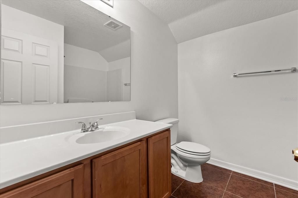 For Sale: $354,900 (3 beds, 2 baths, 2700 Square Feet)