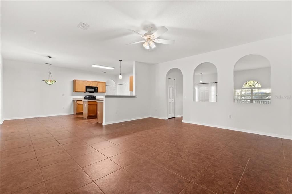 For Sale: $354,900 (3 beds, 2 baths, 2700 Square Feet)