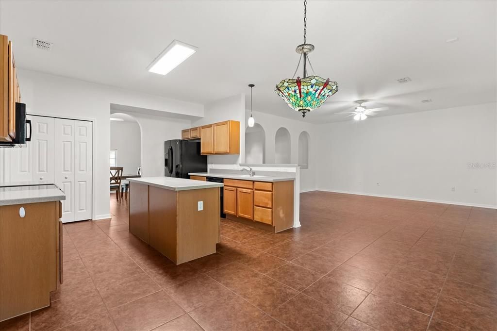 For Sale: $354,900 (3 beds, 2 baths, 2700 Square Feet)