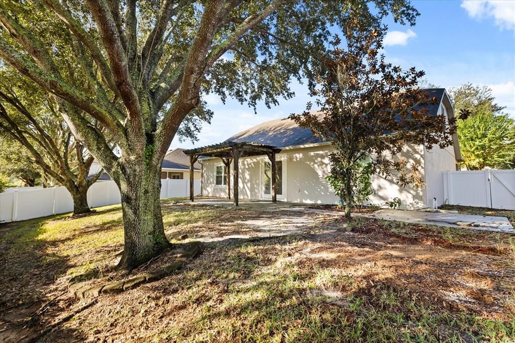 For Sale: $354,900 (3 beds, 2 baths, 2700 Square Feet)