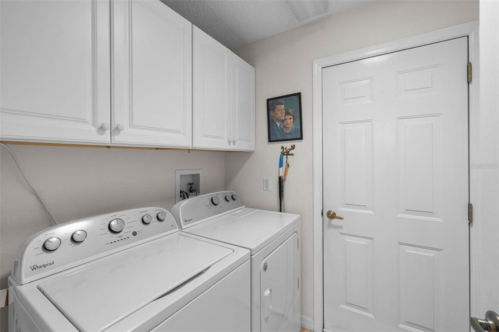 Active With Contract: $2,150 (3 beds, 2 baths, 1762 Square Feet)