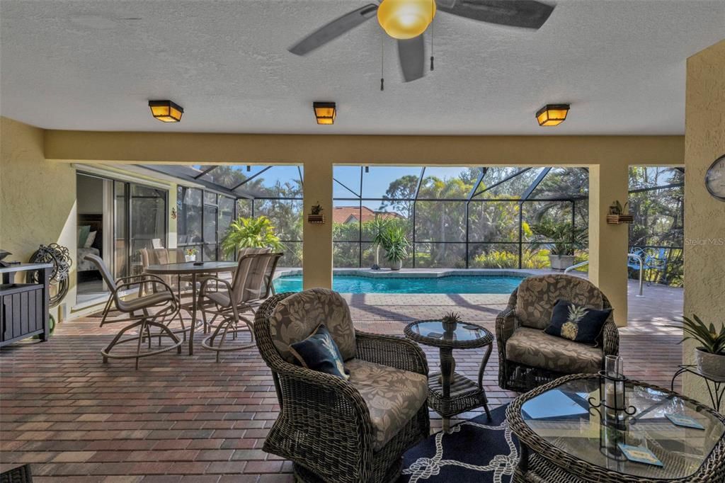 На продажу: $475,000 (3 спален, 2 ванн, 2120 Квадратных фут)