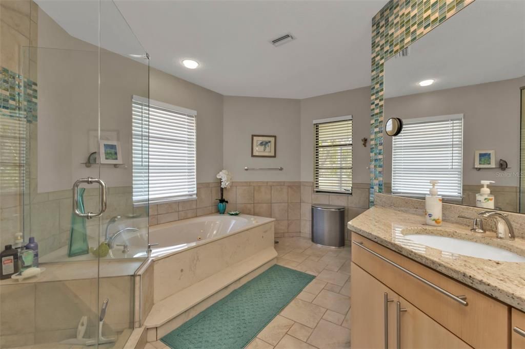 На продажу: $475,000 (3 спален, 2 ванн, 2120 Квадратных фут)