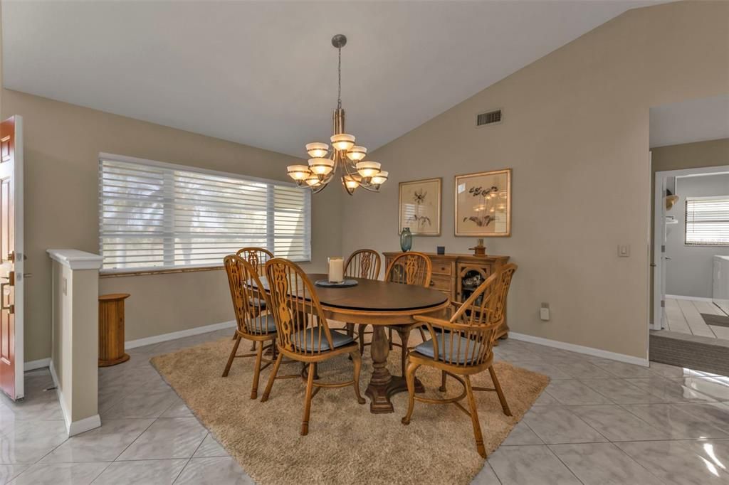 На продажу: $475,000 (3 спален, 2 ванн, 2120 Квадратных фут)