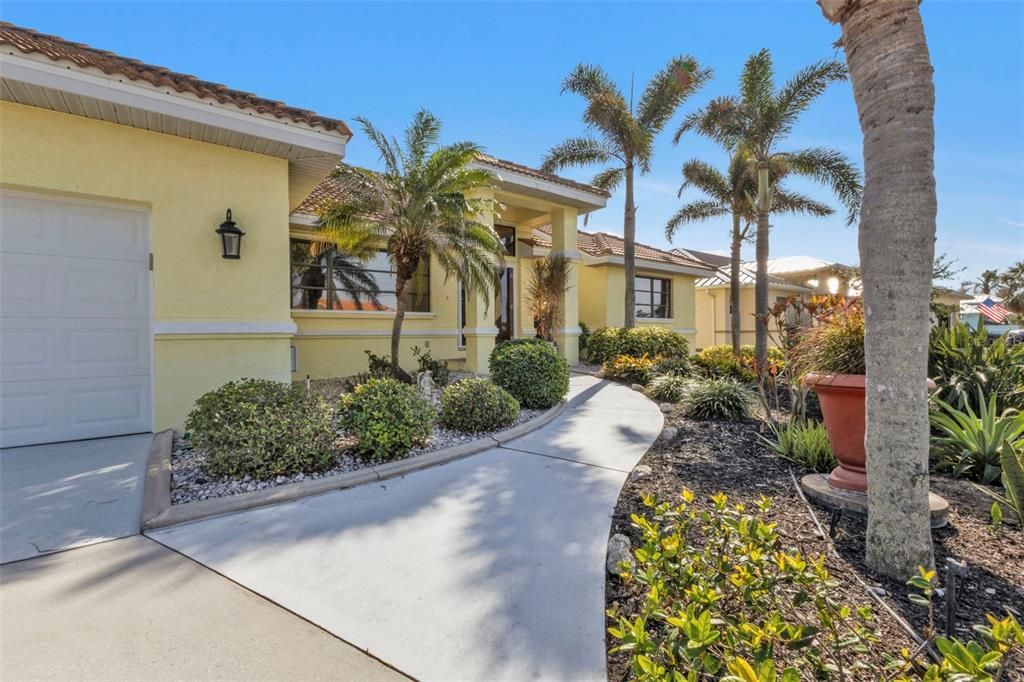 На продажу: $475,000 (3 спален, 2 ванн, 2120 Квадратных фут)