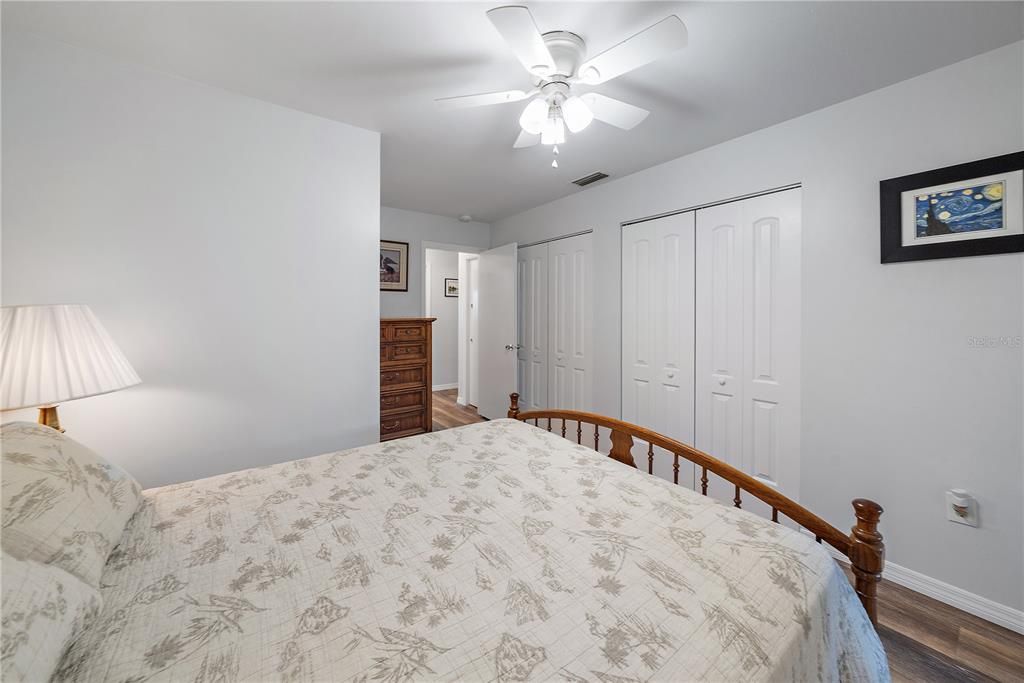 For Sale: $199,000 (2 beds, 1 baths, 1226 Square Feet)