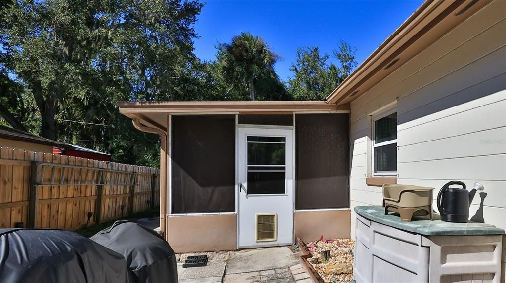 For Sale: $229,999 (3 beds, 1 baths, 1339 Square Feet)