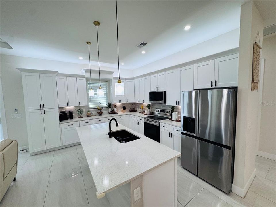 На продажу: $424,900 (3 спален, 2 ванн, 1621 Квадратных фут)