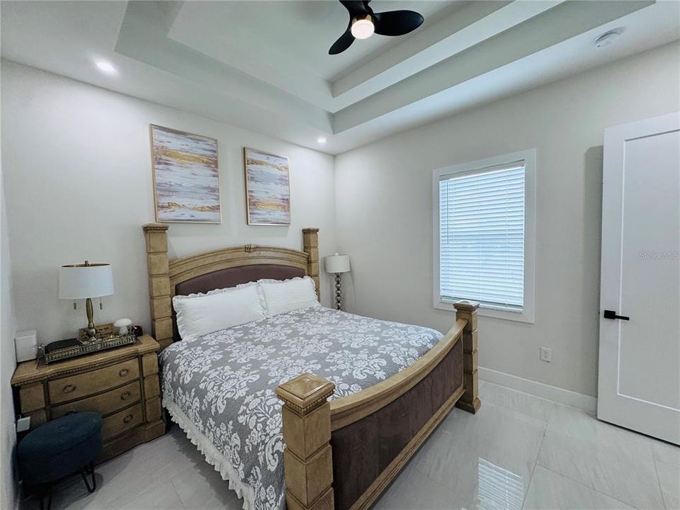 На продажу: $424,900 (3 спален, 2 ванн, 1621 Квадратных фут)