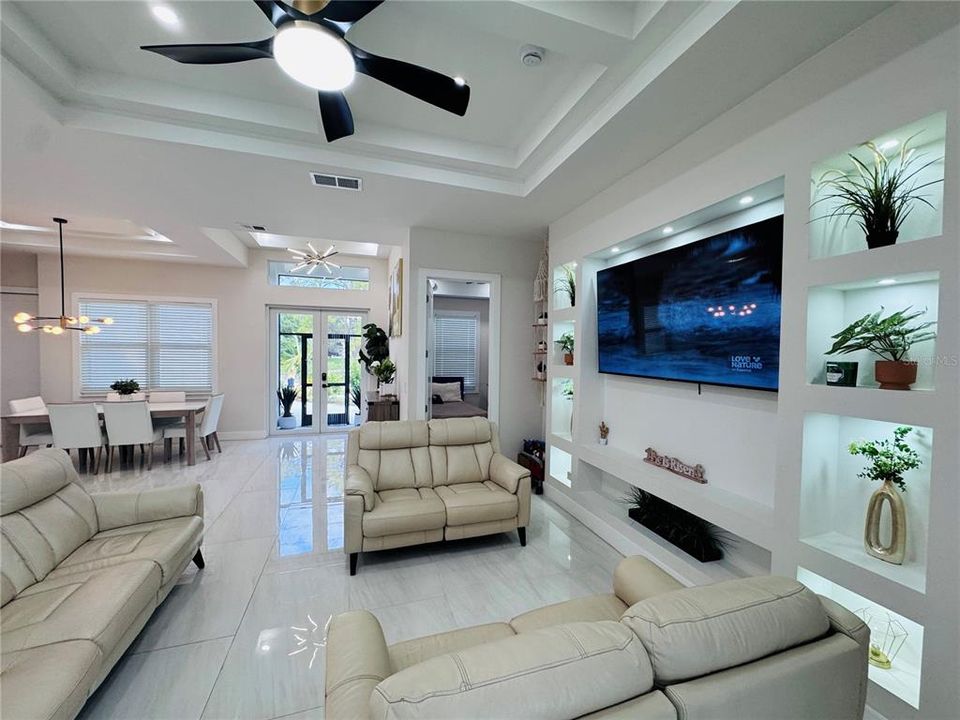 На продажу: $424,900 (3 спален, 2 ванн, 1621 Квадратных фут)