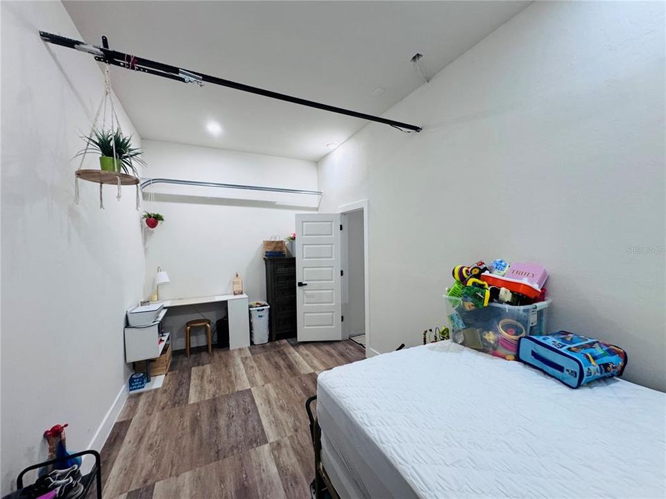 На продажу: $424,900 (3 спален, 2 ванн, 1621 Квадратных фут)