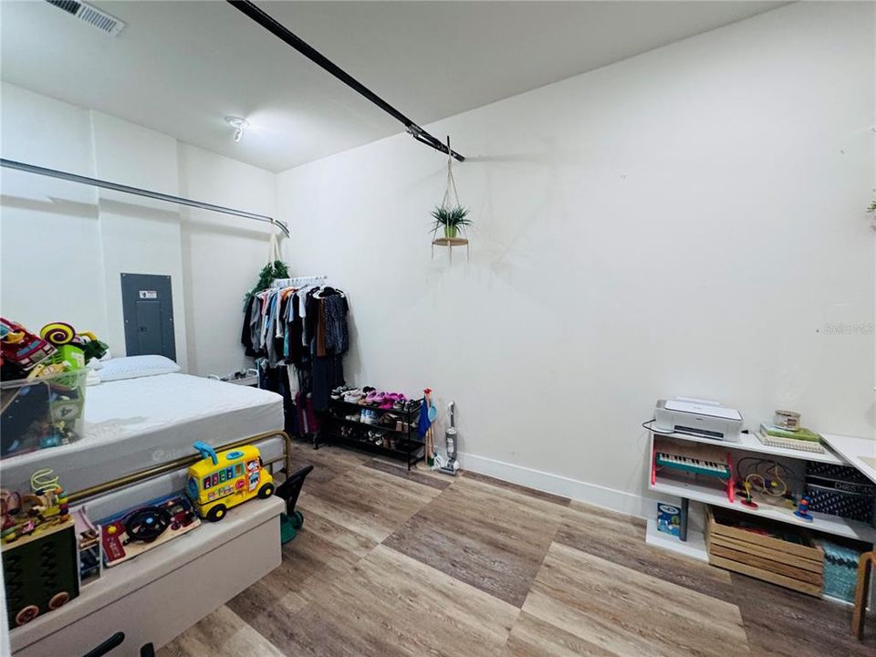 На продажу: $424,900 (3 спален, 2 ванн, 1621 Квадратных фут)