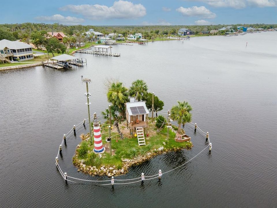 For Sale: $249,000 (2 beds, 2 baths, 1584 Square Feet)