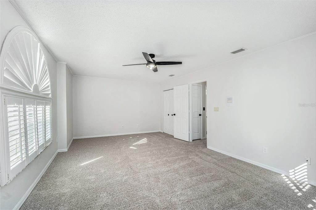 待售: $435,000 (3 贝兹, 2 浴室, 2366 平方英尺)