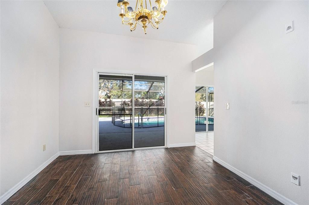 待售: $435,000 (3 贝兹, 2 浴室, 2366 平方英尺)