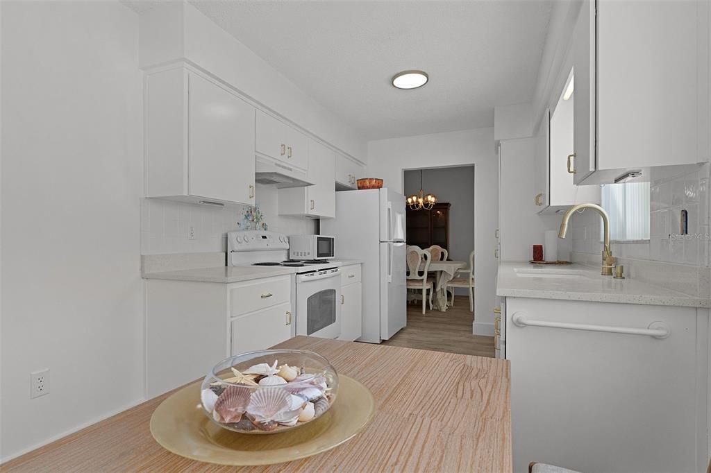 For Rent: $1,600 (2 beds, 2 baths, 1144 Square Feet)