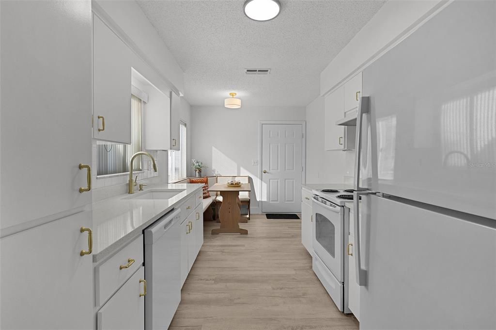 For Rent: $1,600 (2 beds, 2 baths, 1144 Square Feet)