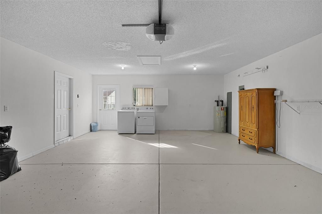 For Rent: $1,600 (2 beds, 2 baths, 1144 Square Feet)