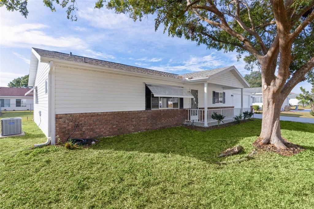 For Rent: $1,600 (2 beds, 2 baths, 1144 Square Feet)