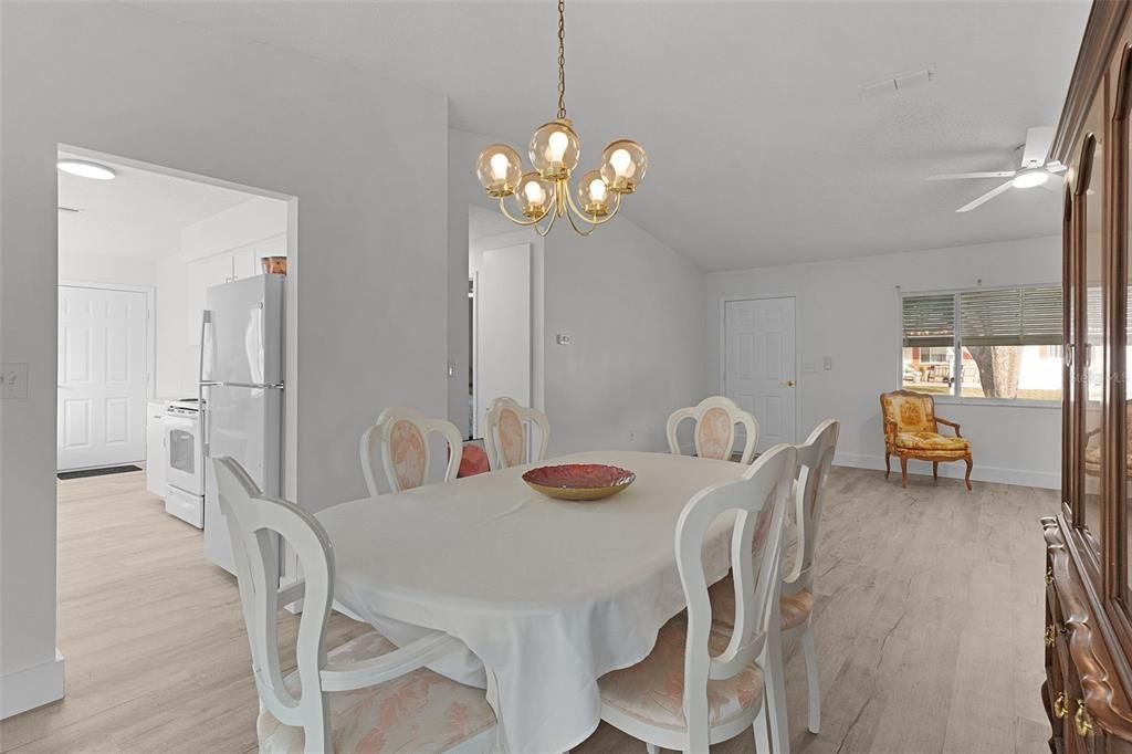 For Rent: $1,600 (2 beds, 2 baths, 1144 Square Feet)