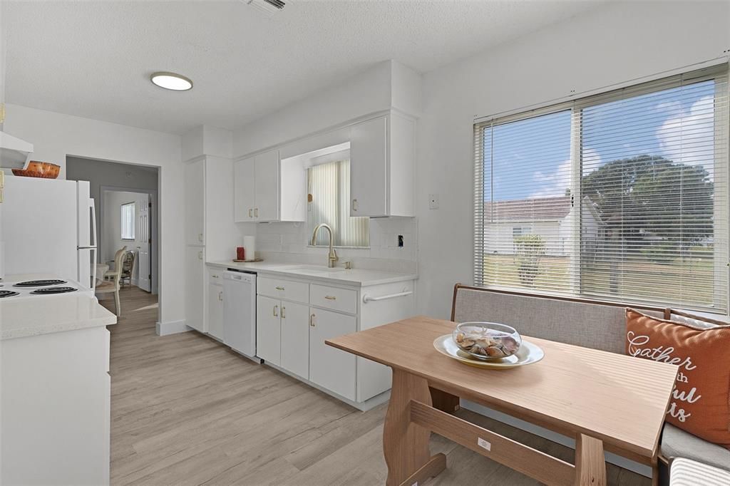 For Rent: $1,600 (2 beds, 2 baths, 1144 Square Feet)