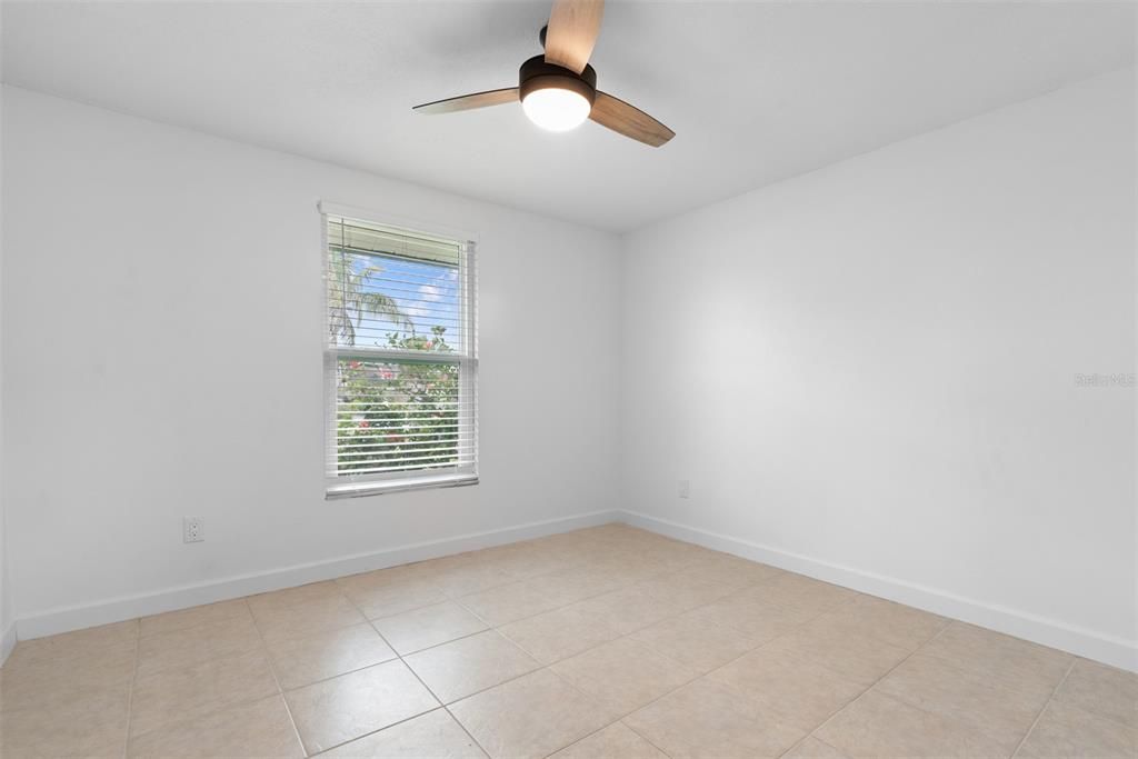 В аренду: $2,800 (3 спален, 2 ванн, 1056 Квадратных фут)