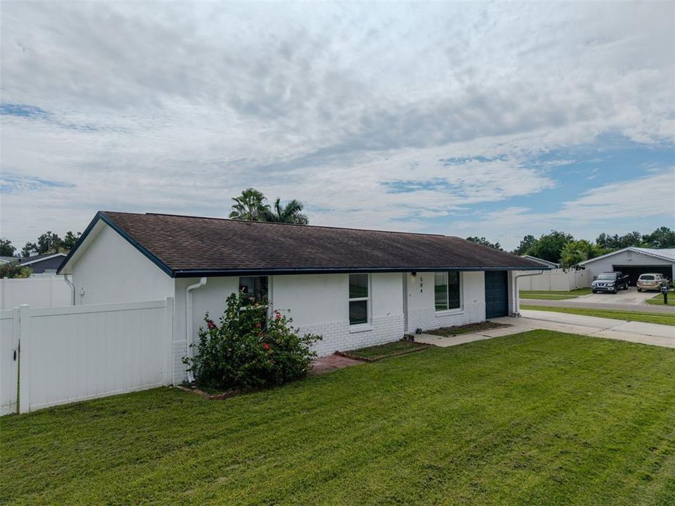 В аренду: $2,800 (3 спален, 2 ванн, 1056 Квадратных фут)