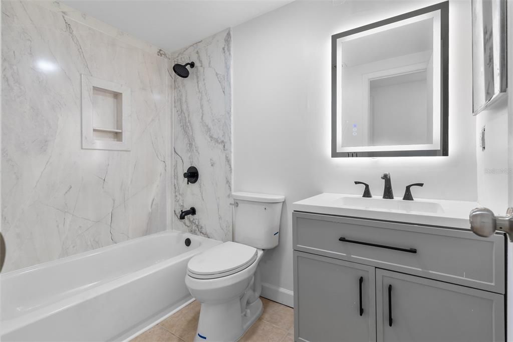 В аренду: $2,800 (3 спален, 2 ванн, 1056 Квадратных фут)