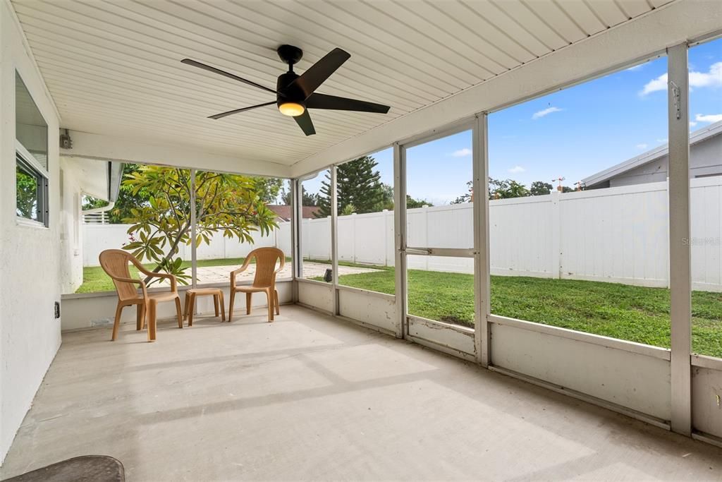 В аренду: $2,800 (3 спален, 2 ванн, 1056 Квадратных фут)