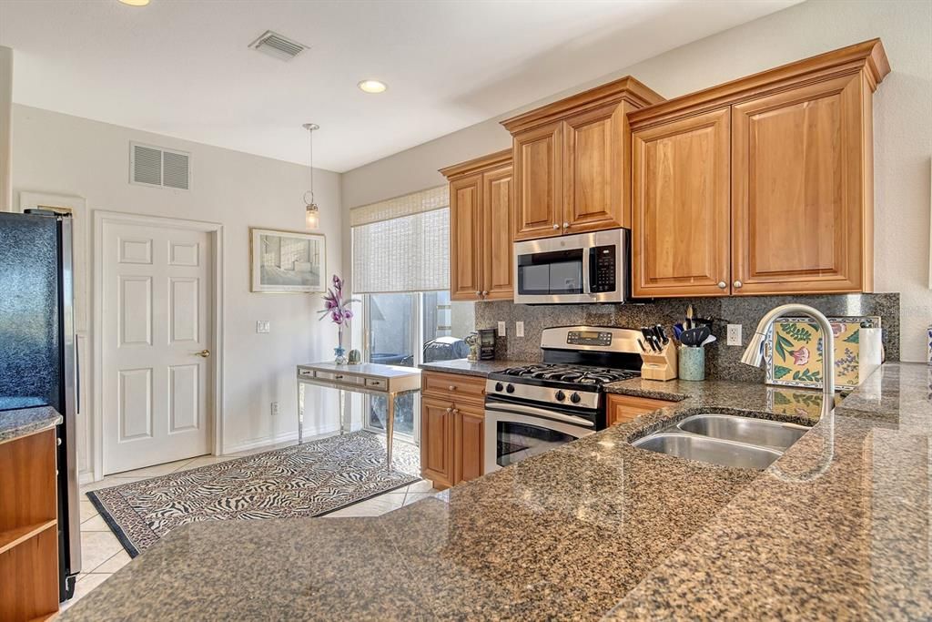 En Venta: $399,900 (2 camas, 2 baños, 1249 Pies cuadrados)