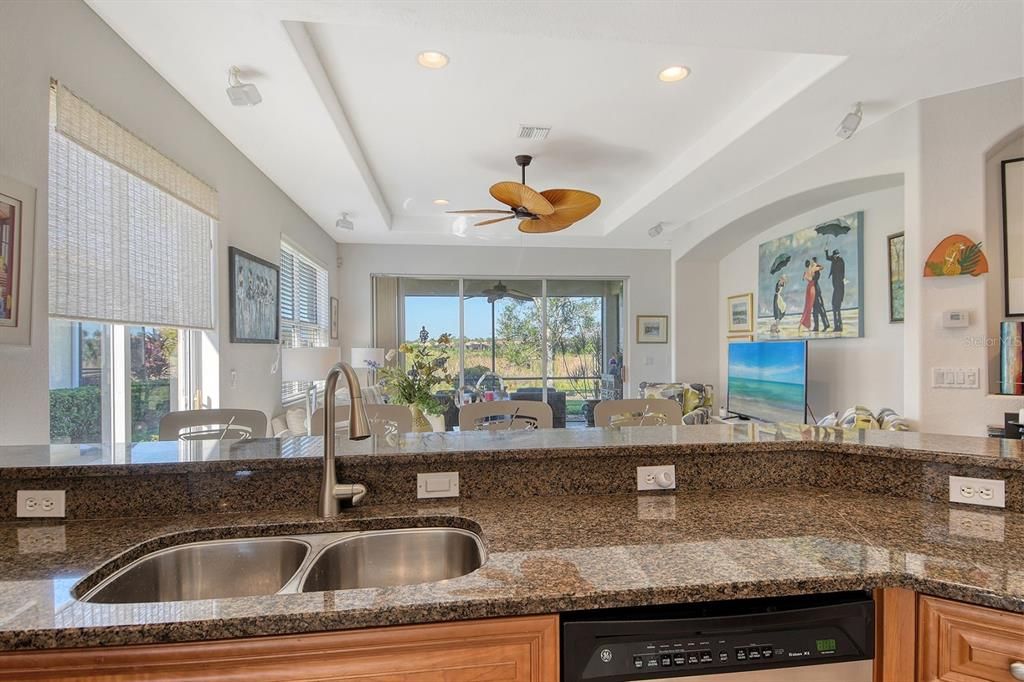 En Venta: $399,900 (2 camas, 2 baños, 1249 Pies cuadrados)