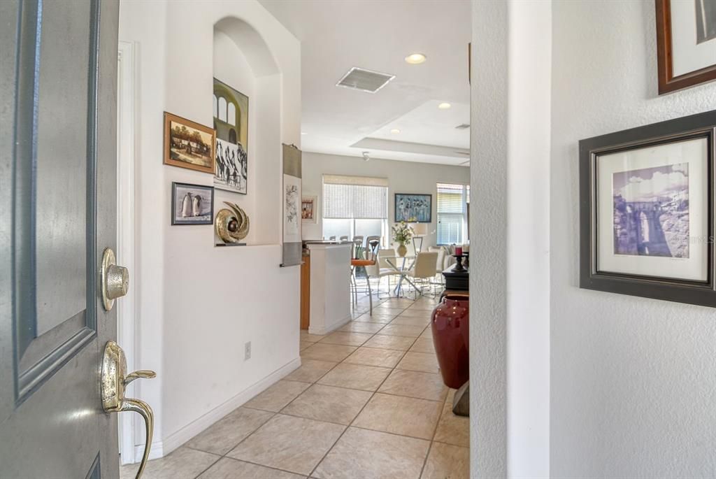 En Venta: $399,900 (2 camas, 2 baños, 1249 Pies cuadrados)