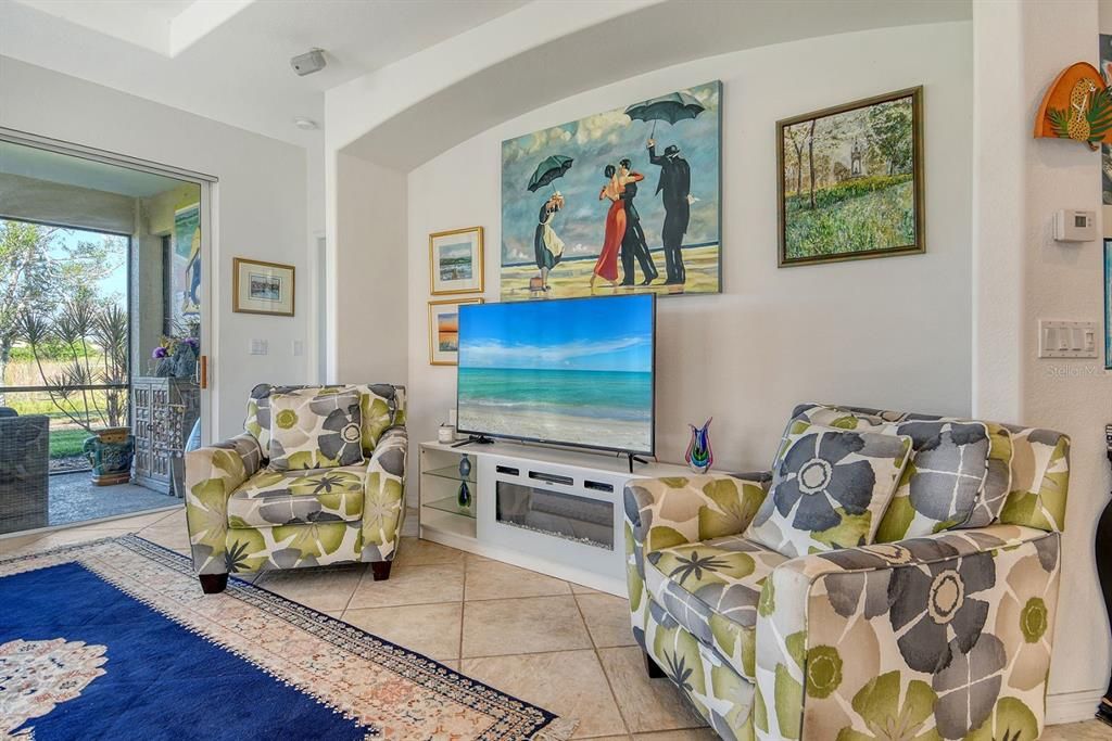 En Venta: $399,900 (2 camas, 2 baños, 1249 Pies cuadrados)